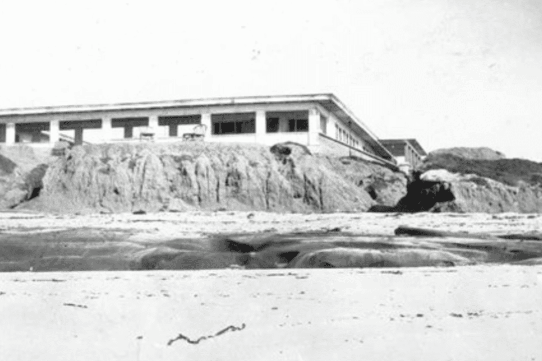 Windansea Beach Hotel c1909. Photo via La Jolla Historical Society.