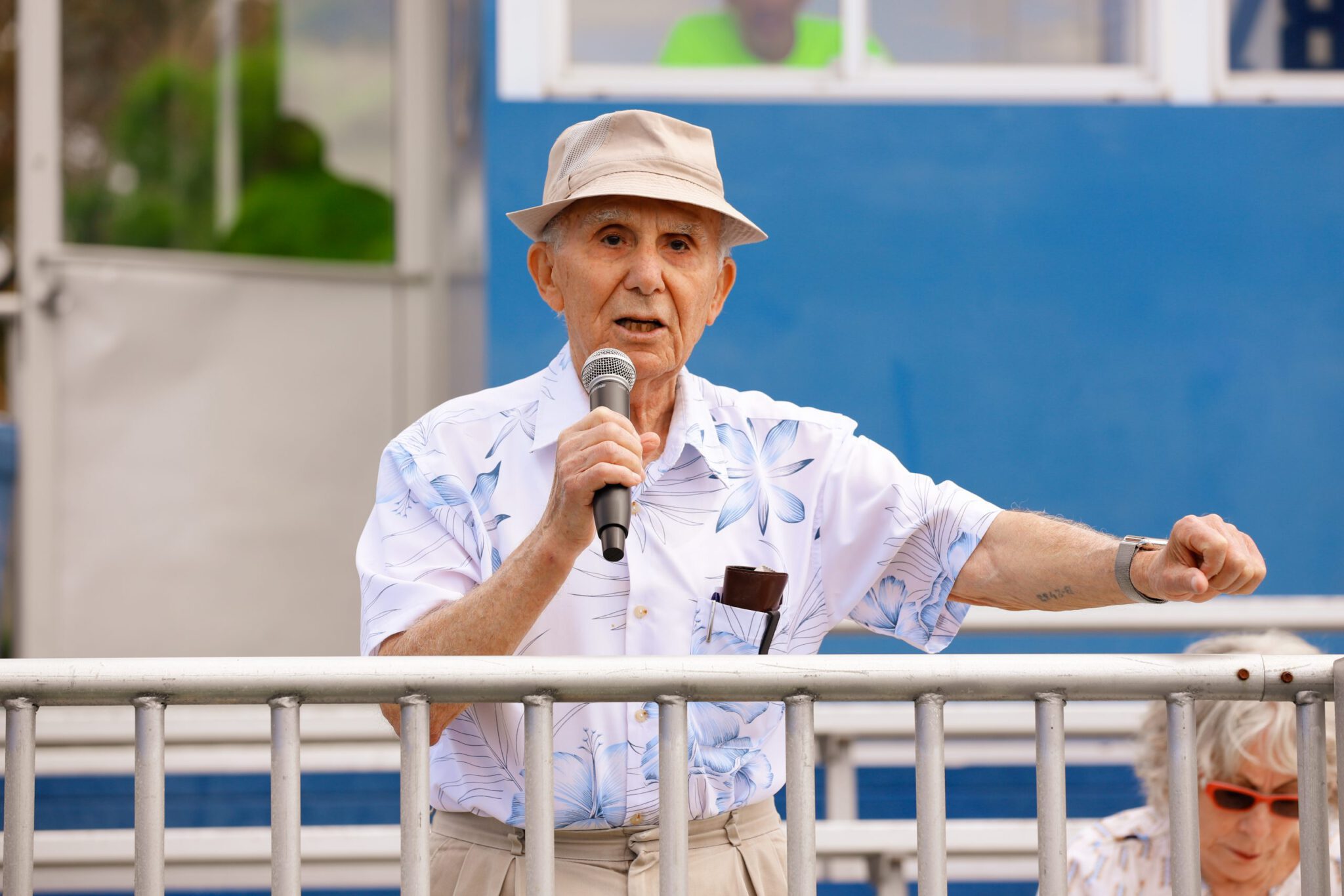 Holocaust survivor Ben Midler giving a speech at local La Jolla school