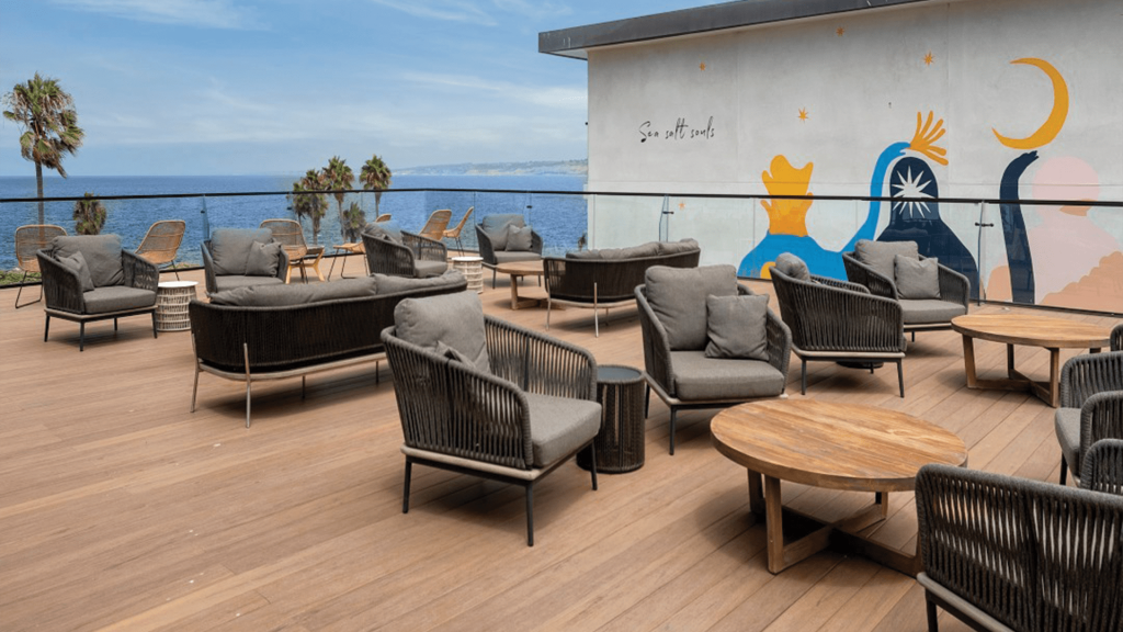 La Jolla Cove Hotel and Suites