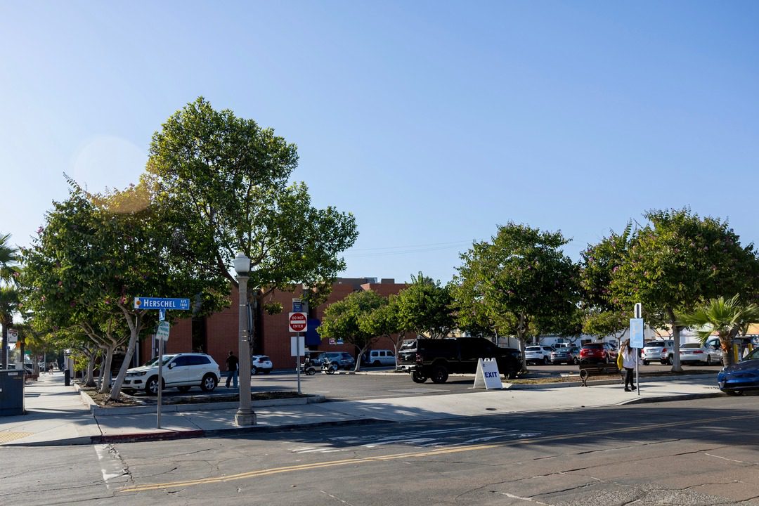 Parking La Jolla Herschel